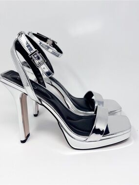 Jessica Simpson Adonia High Heels 7.5